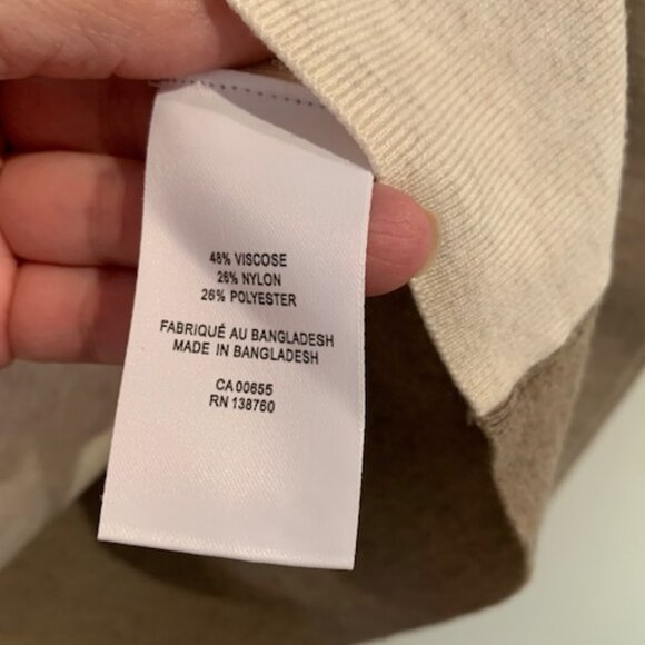 Neutral three-tone sweater - Picture 9 of 10